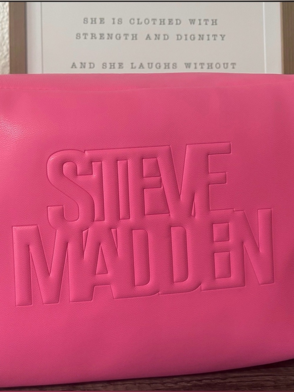 Steven Madden Jumbo Wristlet / Cosmetic Bag Beauty Bundle - Picture 15 of 15
